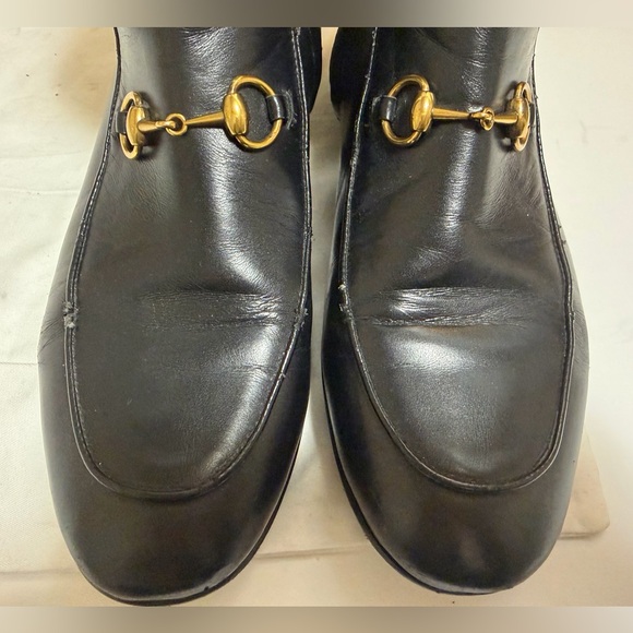 Gucci Jordaan Black Leather Ankle Booties with Gold Horsebit - Picture 13 of 15